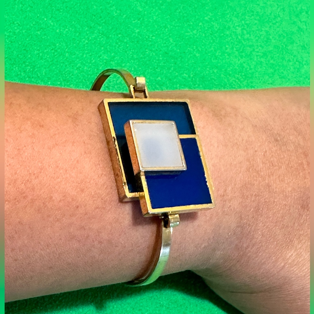 Vintage Japan Geometric/Abstract Bangle